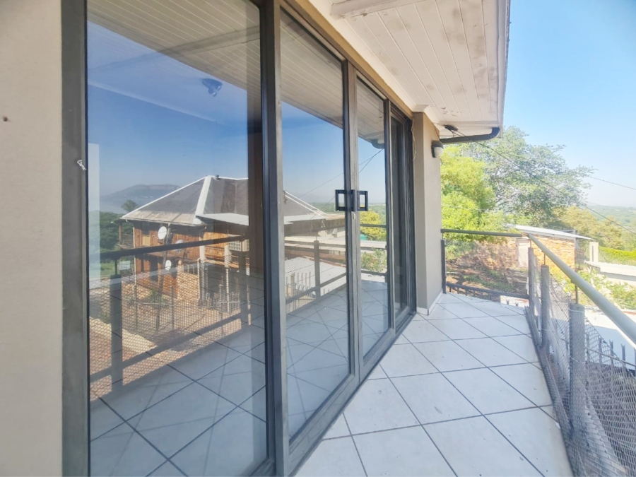 6 Bedroom Property for Sale in Meerhof North West